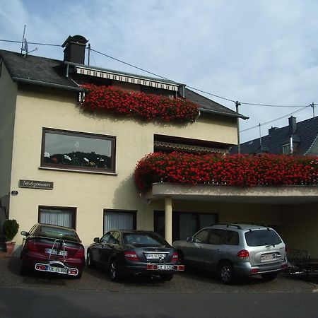 Gaestehaus Resi Hotel Zeltingen-Rachtig Eksteriør billede