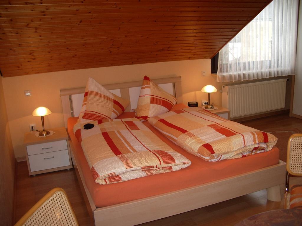 Gaestehaus Resi Hotel Zeltingen-Rachtig Værelse billede